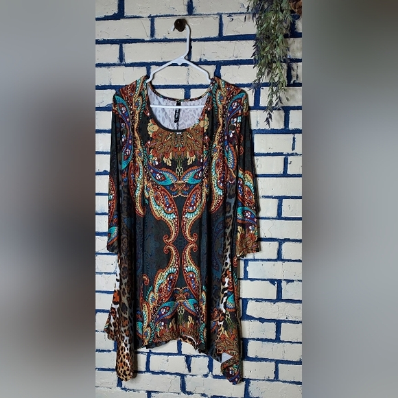 Western Boho Paisley and leopard autumn tunic - Picture 1 of 4